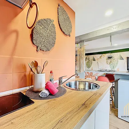 Lou - Chic & Confort Apartament *